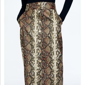 Zara faux leather animal print skirt